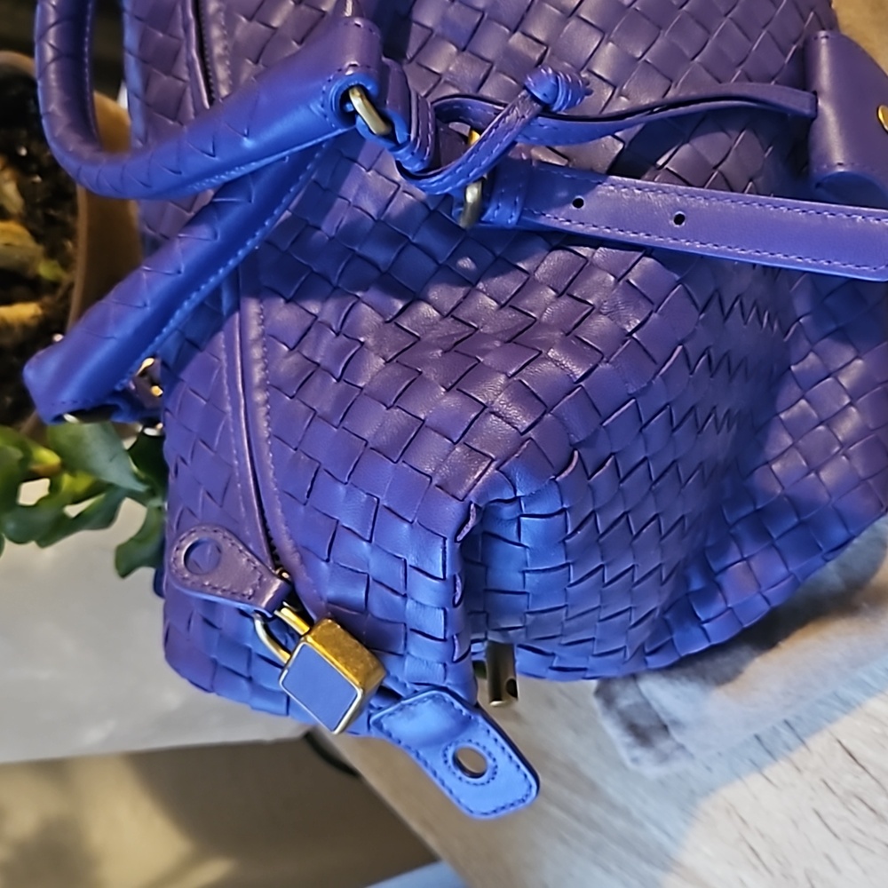 Bottega Veneta Intrecciato Leather Top-Handle Tote in Vivid Purple - Picture 2 of 14